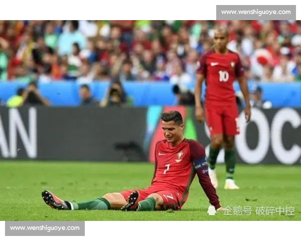 滕哈赫确认蒂尔曼受伤:勒沃库森新核首秀时间存疑,季前赛再添变数 滕哈赫确认蒂尔曼受伤:勒沃库森新核首秀时间存疑,季前赛再添变数