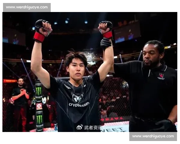 潘托加四度卫冕！蝇量级霸主地位坚如磐石