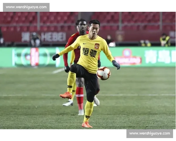 火箭五年 1.22 亿锁定未来核心！小贾全额保障合同成重建基石